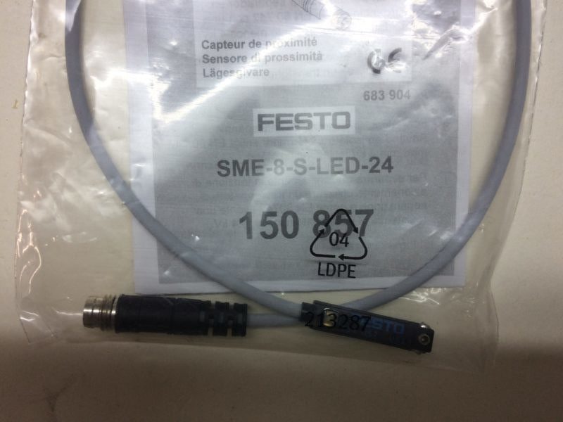Wyłącznik zbliżeniowy (kontaktron) FESTO SME-8-S-LED-24 (150 857) (150857)