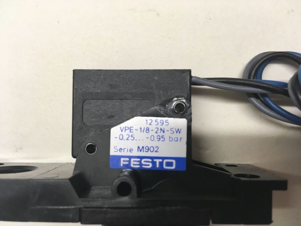 Wyłącznik ciśnieniowy FESTO VPE-1/8-2N-SW-025…-095 bar (SerieM902) 12595